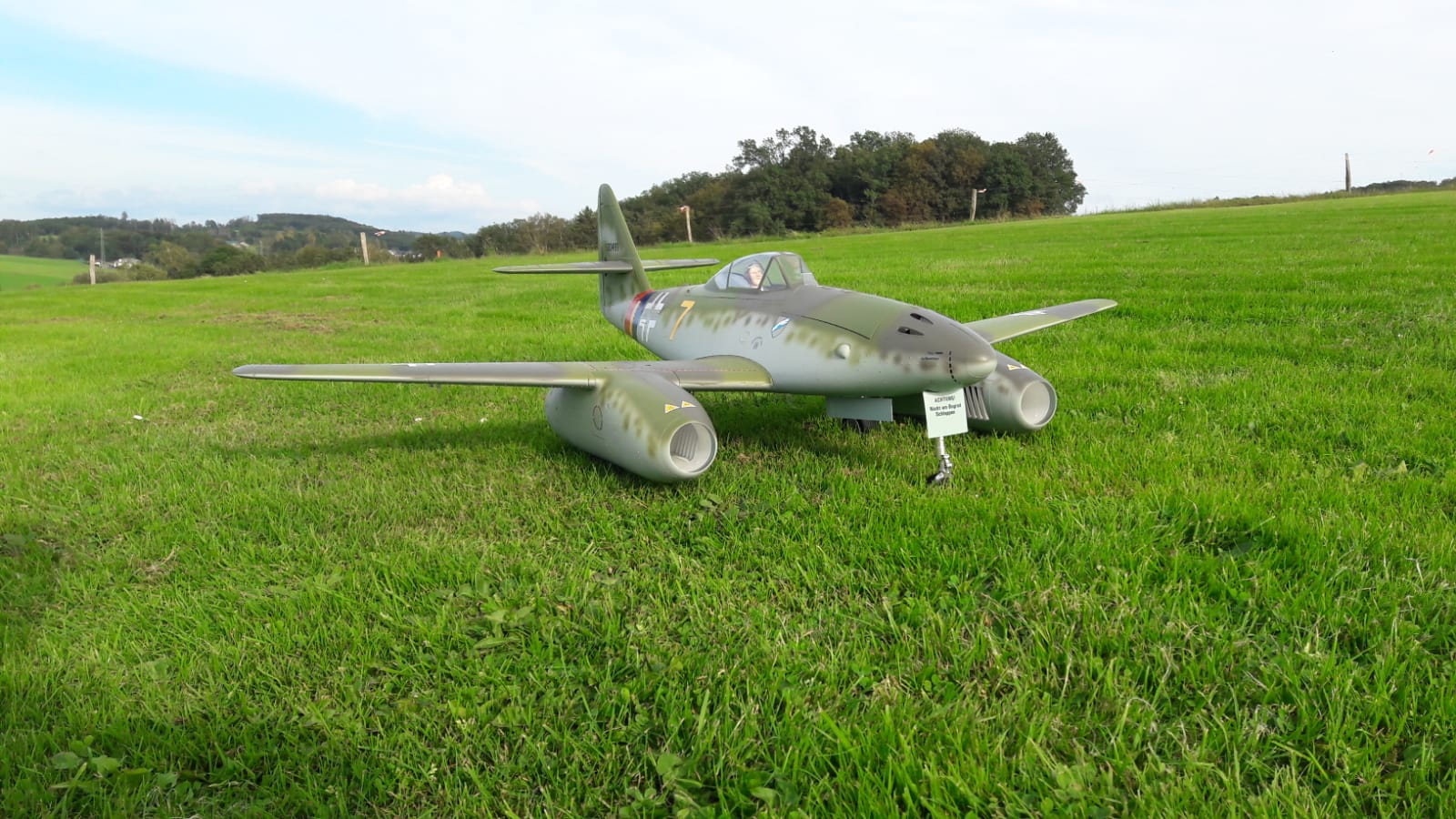 Freewing Me-262